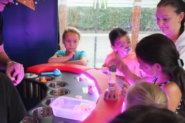 Louis Baerts - Gameshow4Kids - IJsco-spel Louis Baerts - Gameshow4Kids - IJsco-spel