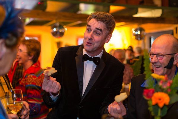 Louis Baerts - Close up magic 1 Louis Baerts - Close up magic 1