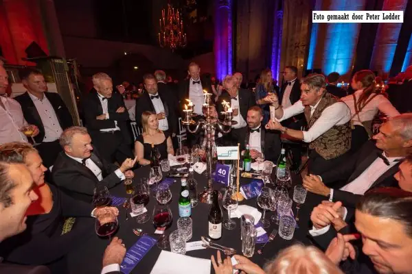 Louis Baerts - Close-up Magic 30-09-22 - Peter Lodder 1.1 Louis Baerts - Close-up Magic 30-09-22 - Peter Lodder 1.1