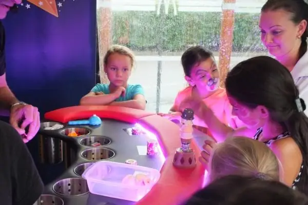 Louis Baerts - Gameshow4Kids - IJsco-spel Louis Baerts - Gameshow4Kids - IJsco-spel